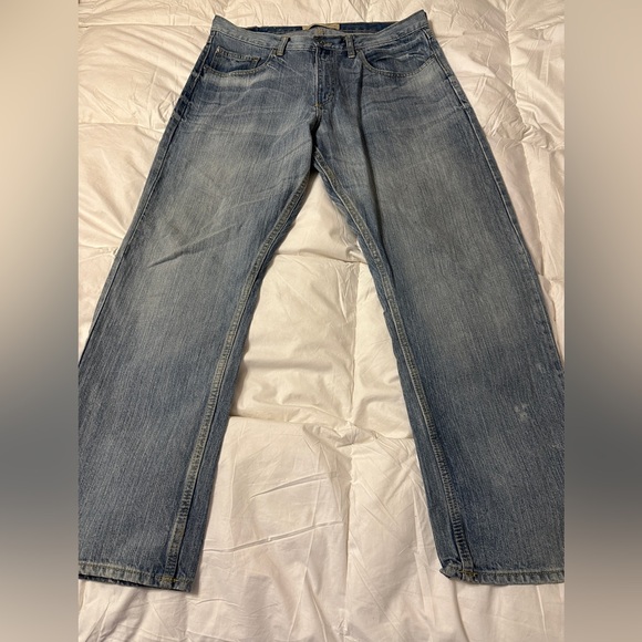 Wrangler Men’s Relaxed Straight Leg Jeans - Size 36x30 - Picture 3 of 10